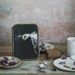 Brass & Glass Frame - Round Corners 7 Brass & Glass Frame - Round Corners -Household Daily Necessities brass and glass frame round2