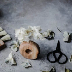 Cast Iron Scissors -Household Daily Necessities donut vase6 30761a5e 174d 4a76 b775 ca06f38ebaf9