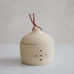 Ceramic Garlic Keeper - Leather Top 23 Ceramic Garlic Keeper - Leather Top -Household Daily Necessities garlic keeper leather top4