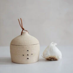 Ceramic Garlic Keeper - Leather Top 21 Ceramic Garlic Keeper - Leather Top -Household Daily Necessities garlic keeper leather top5