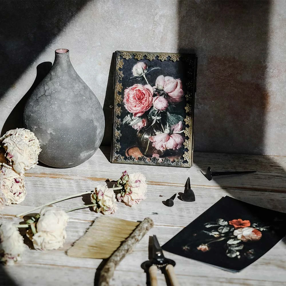 Brass & Glass Hanging Frame 8 Brass & Glass Hanging Frame - Image 6