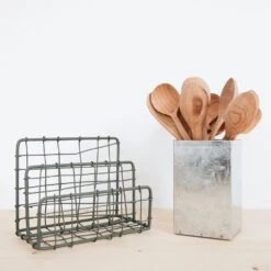 Iron Letter Organizer -Household Daily Necessities iron letter holder2