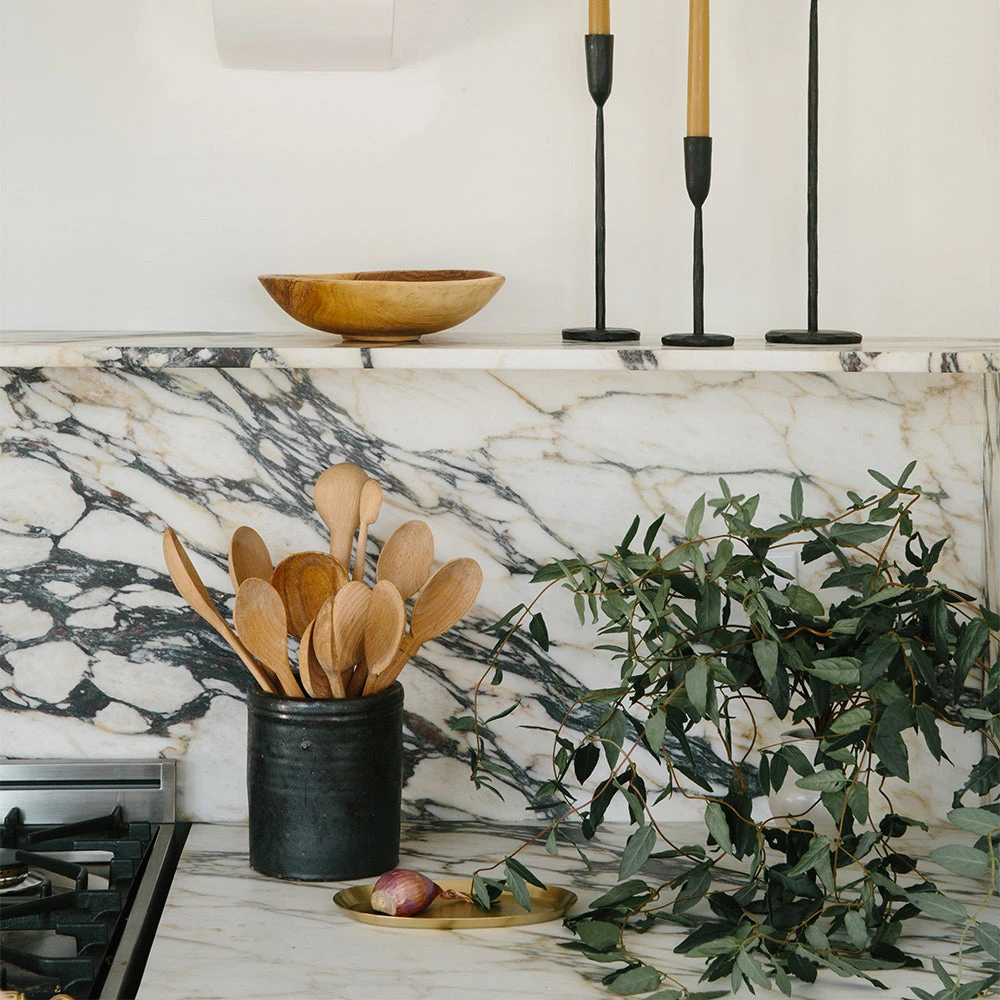 Hand Carved Wild Olive Wood Bowl - Medium 4 Hand Carved Wild Olive Wood Bowl - Medium - Image 2