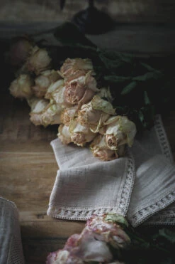 Hemstitch Lace Napkin Set -Household Daily Necessities lace hem napkins2