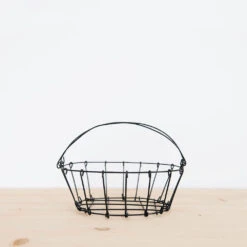 Oval Wire Storage Basket -Household Daily Necessities round wire basket2
