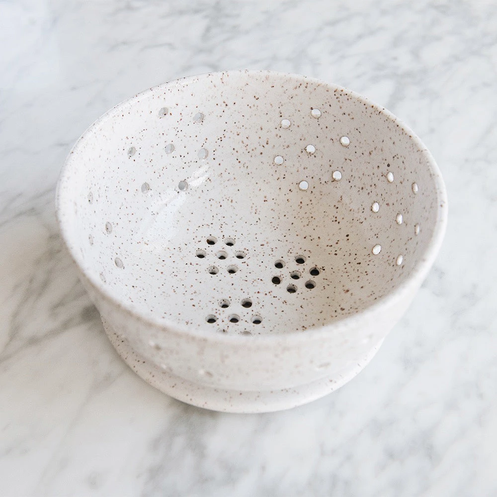 Ceramic Berry Bowl With Plate - Large 5 Ceramic Berry Bowl With Plate - Large - Image 3