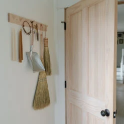 Metal Dustpan -Household Daily Necessities utility room inspo1