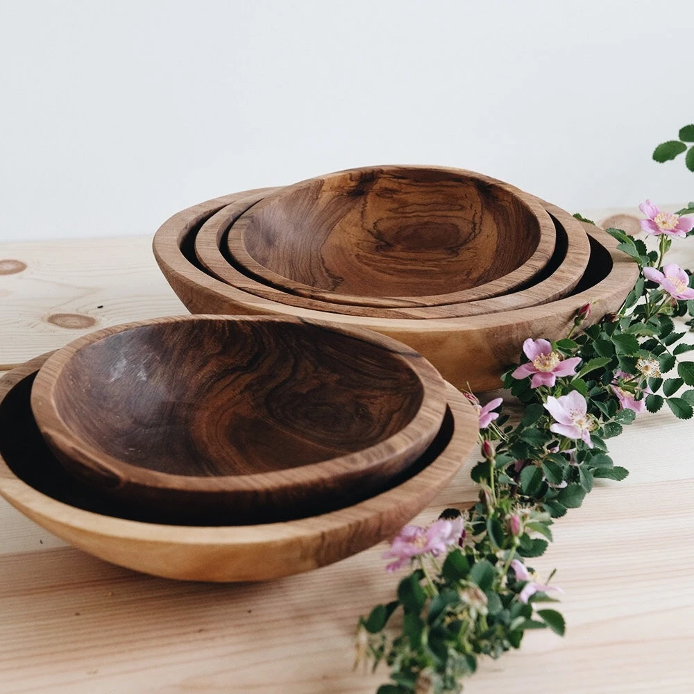 Hand Carved Wild Olive Wood Bowl - Medium 5 Hand Carved Wild Olive Wood Bowl - Medium - Image 3