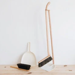 Standing Broom And Dustpan Set -Household Daily Necessities wood brooms1 f0d164f0 6453 4a17 b4bc 7d7a65ebf8c8